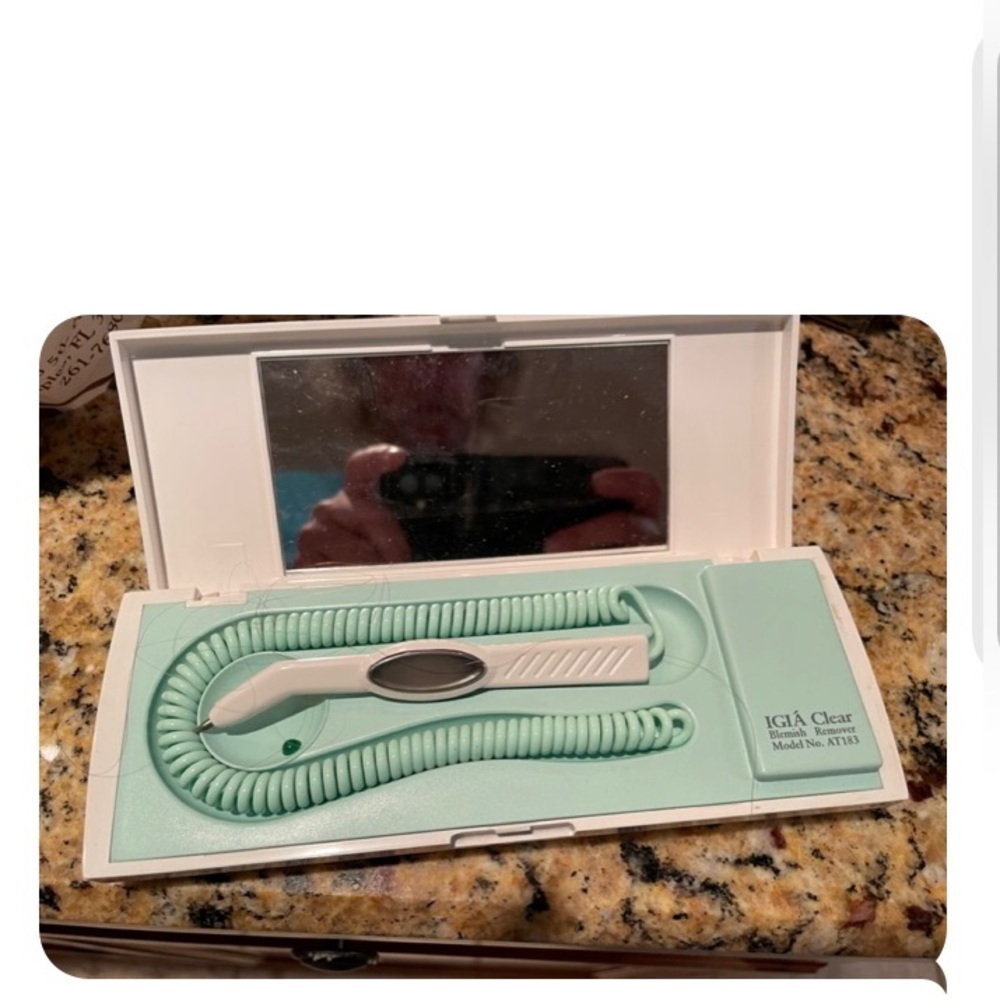 Vintage Igia Clear Blemish Remover
